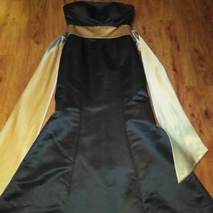 Size 10 Bill Levkoff Black Formal Dress